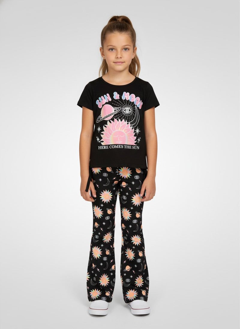 Freestyle طقم بنات أطفال مكون من 2 قطعة بطباعة جرافيك، متعدد الألوان - Image 1